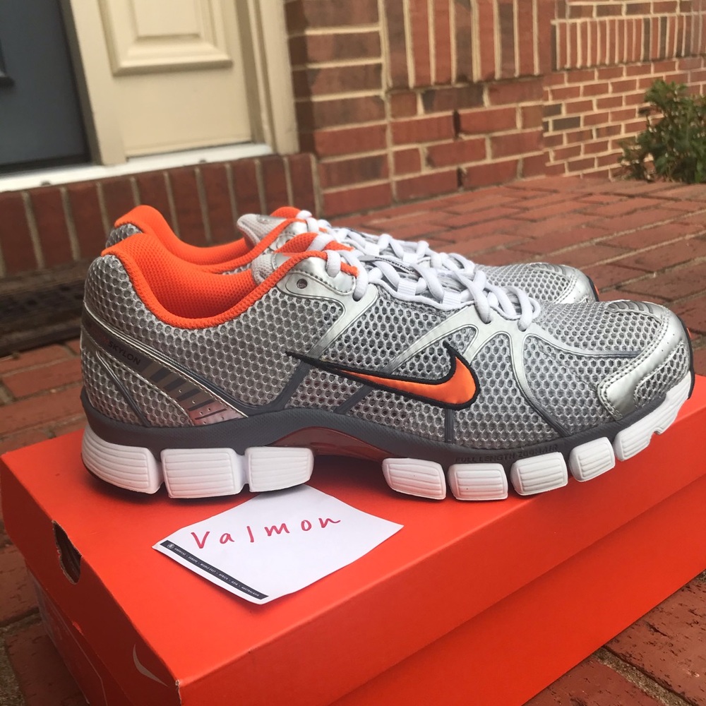 NEW Nike Air Zoom Skylon Sneakers